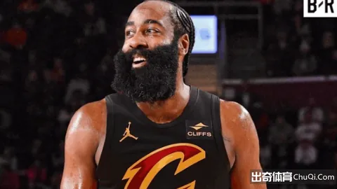 曼城0比2负于利物浦，史上仅阿森纳逆转成功，落后已达11分。